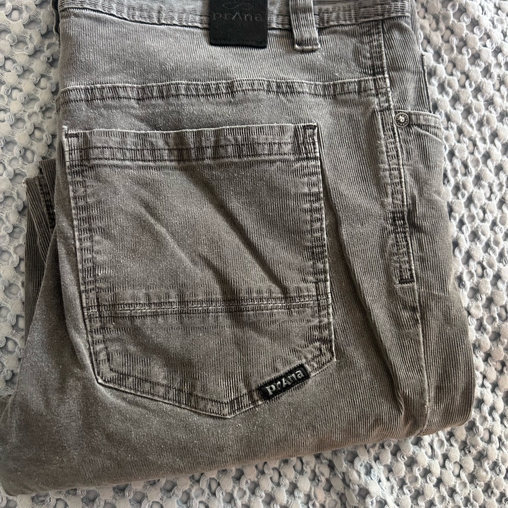 Prana Men's Relaxed Corduroy Jeans in Light Gray